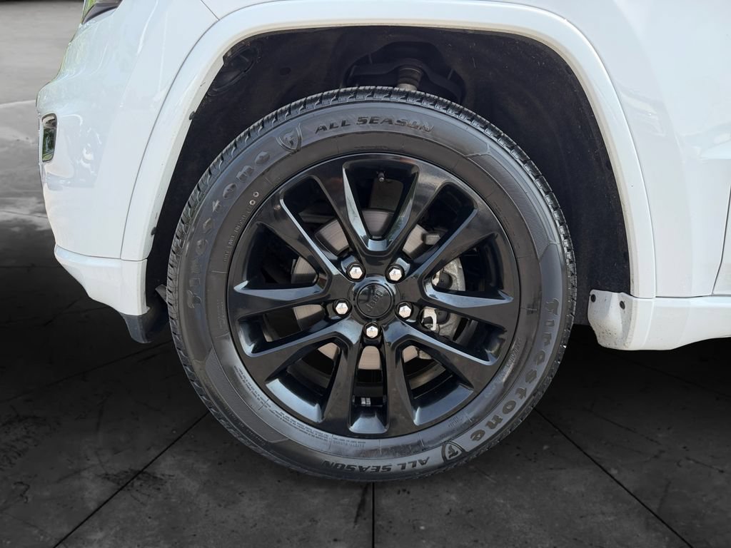 Used 2020 Jeep Grand Cherokee Altitude AWD/4WD image 14