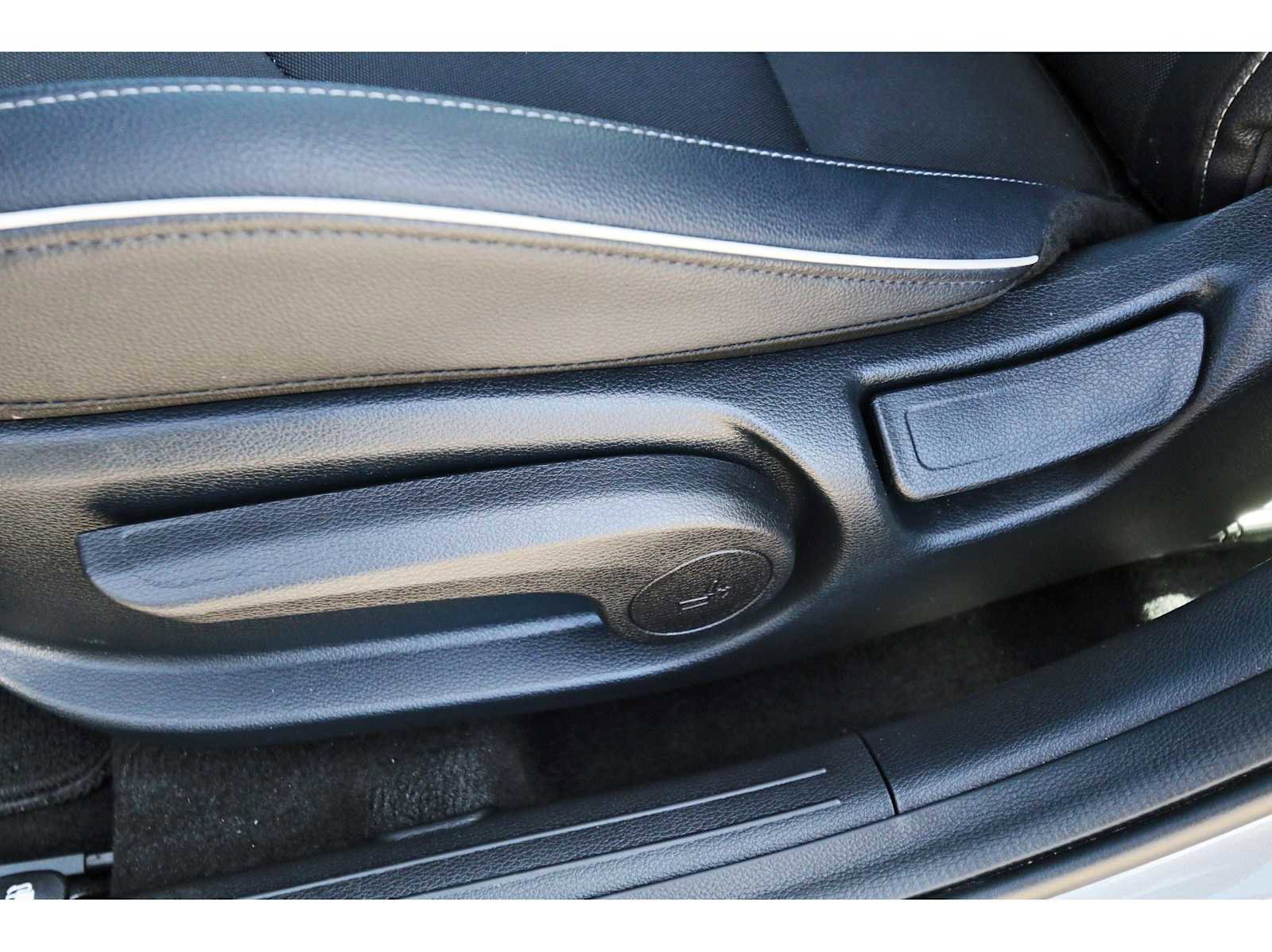 Used 2024 Kia Forte GT-Line w/ GT-Line Premium Package image 27