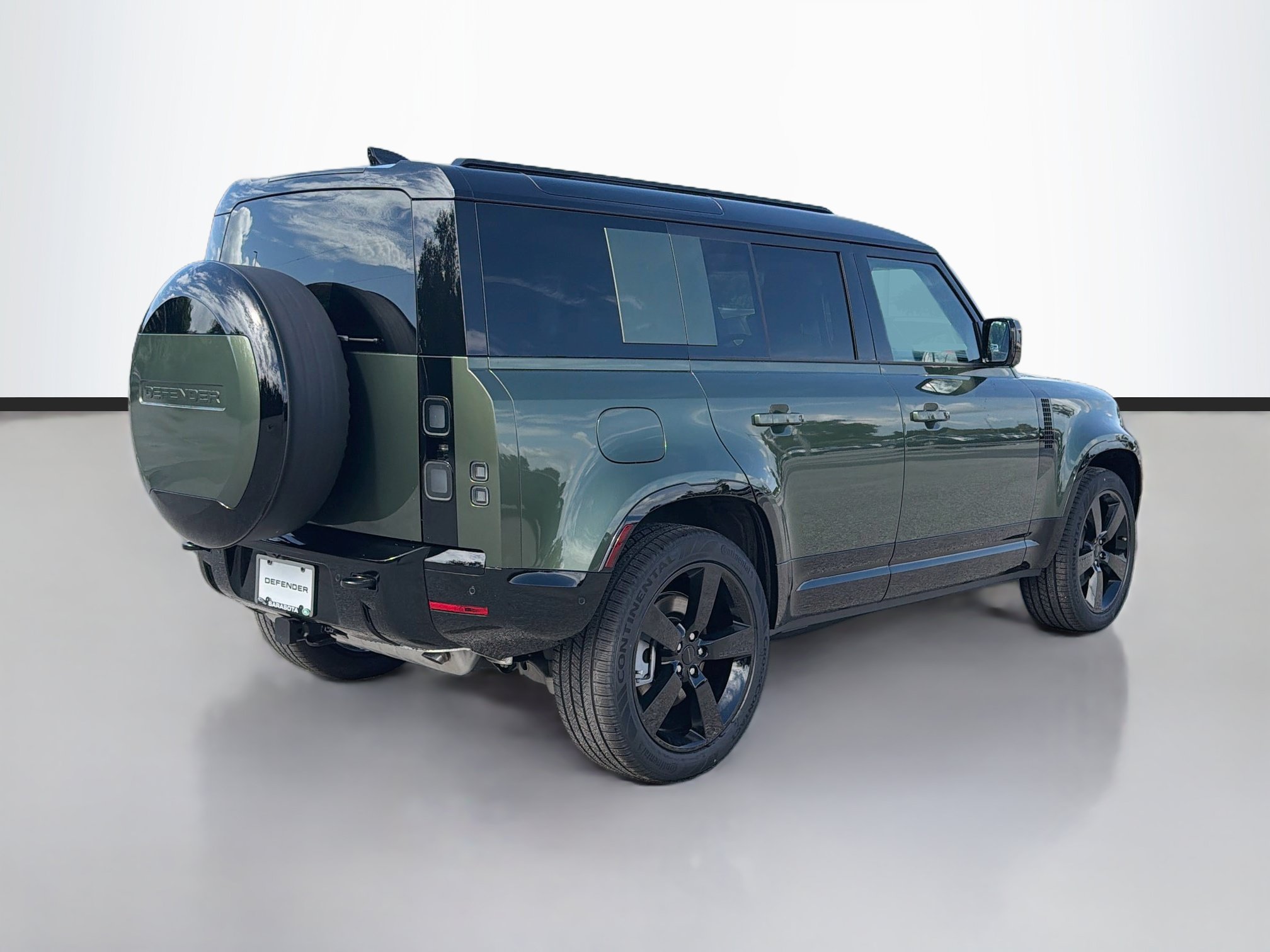 New 2026 Land Rover Defender 110 X-Dynamic SE AWD/4WD image 5