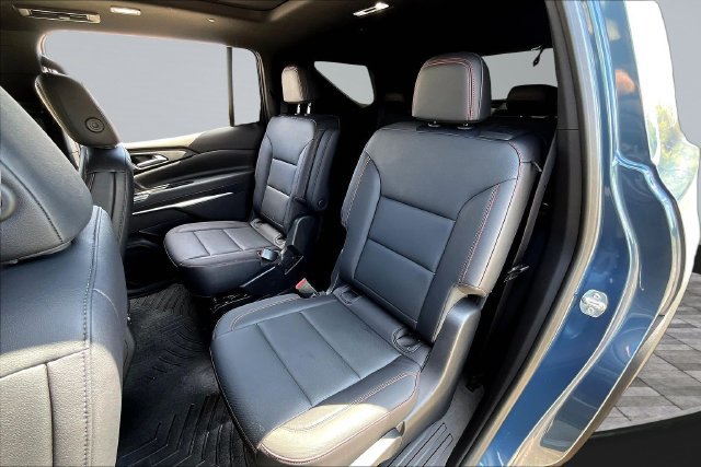 Used 2025 Chevrolet Traverse Z71 w/ Driver Confidence Package AWD/4WD image 22