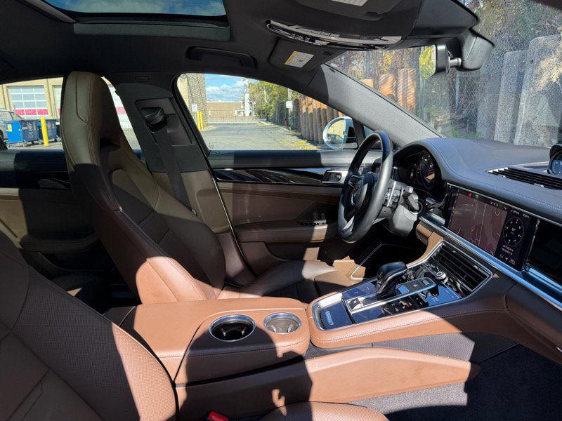 Used 2021 Porsche Panamera 4 w/ Premium Package image 23