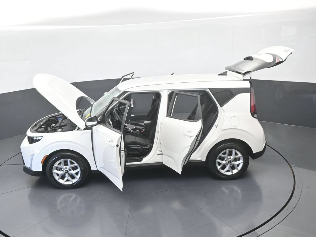 Used 2024 Kia Soul LX w/ Option Group 015 FWD image 61