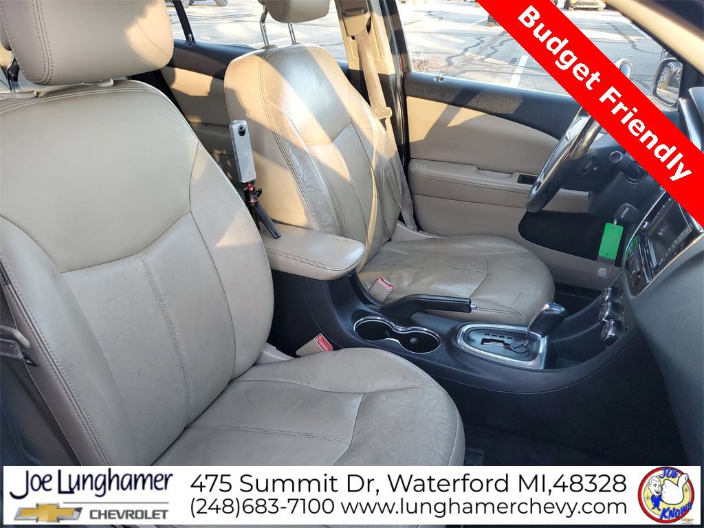Used 2012 Chrysler 200 Limited image 23