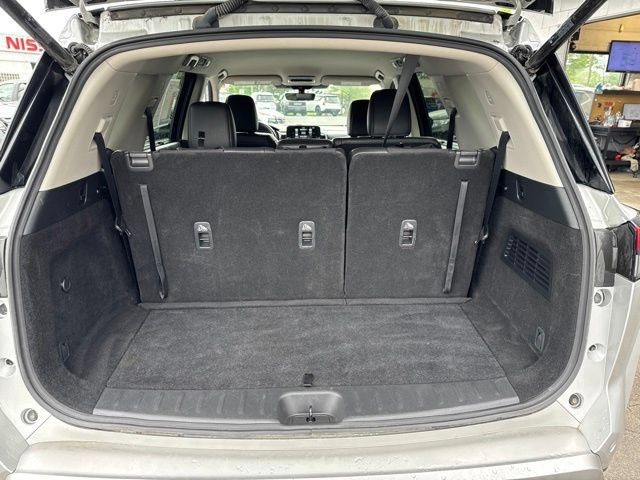 Used 2025 Nissan Pathfinder SL AWD/4WD image 20