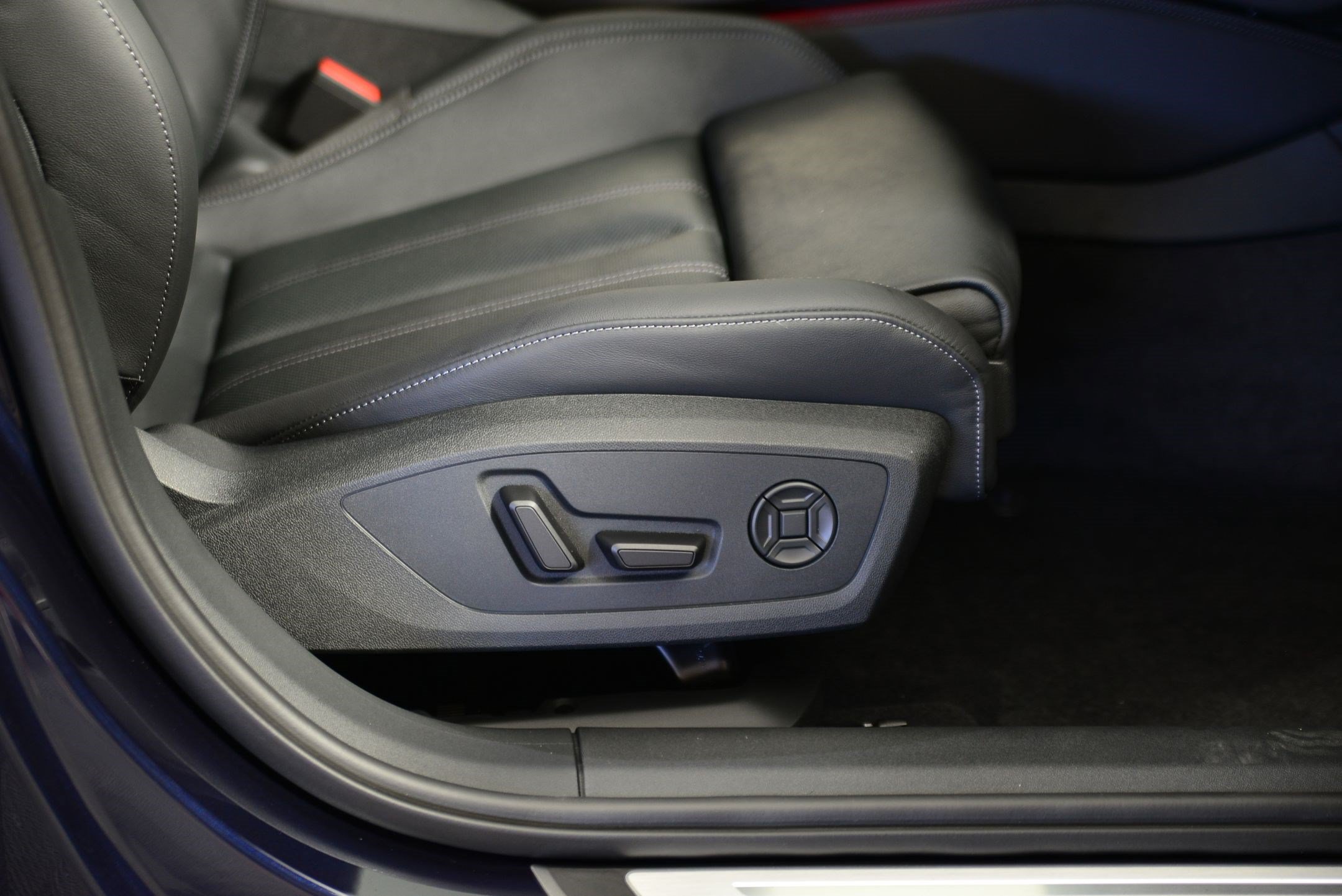 New 2025 Audi A5 Premium Plus w/ Premium Plus AWD/4WD image 10