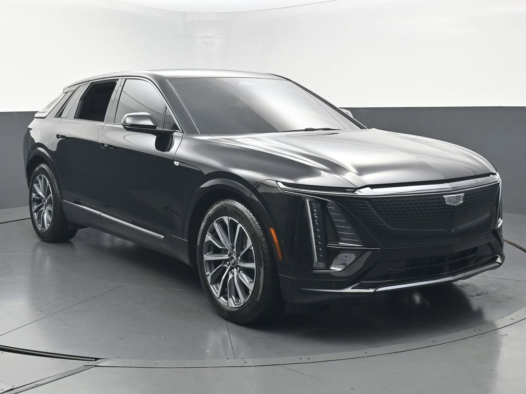 Used 2024 Cadillac Lyriq Sport RWD image 3