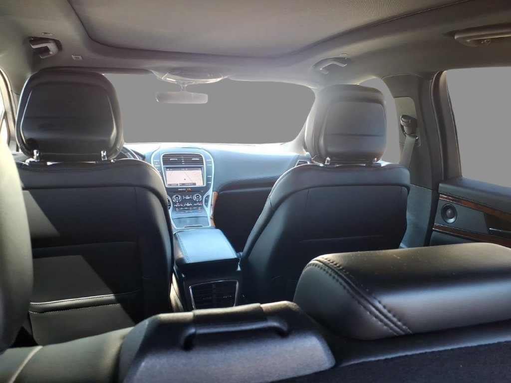 Used 2020 Lincoln Nautilus Reserve w/ Cargo Utility Package AWD/4WD image 14