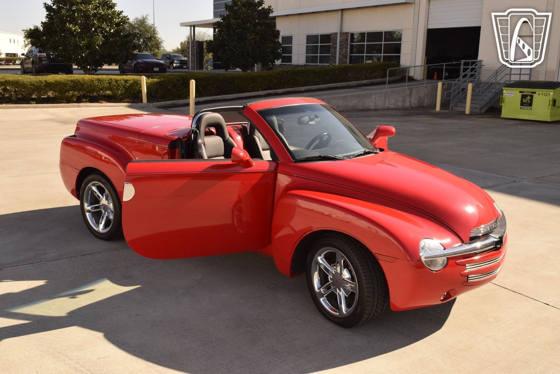 Used 2005 Chevrolet SSR w/ Preferred Equipment Group RWD image 12