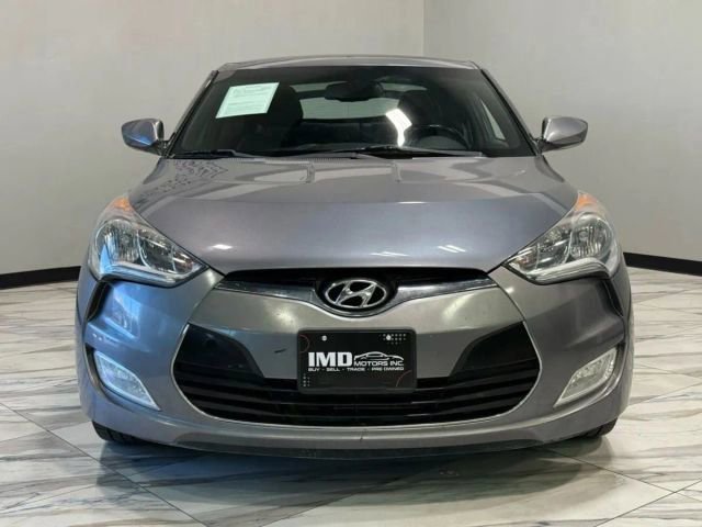 Used 2016 Hyundai Veloster w/ Option Group 02 image 2