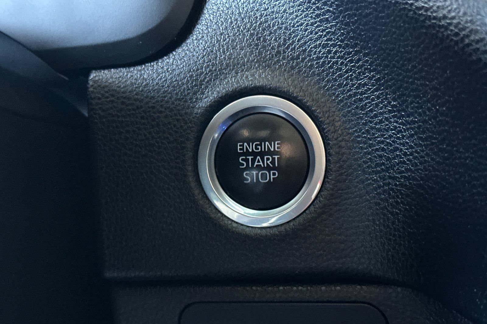 Used 2024 Toyota Tundra SR5 w/ SR5 Convenience Package AWD/4WD image 21