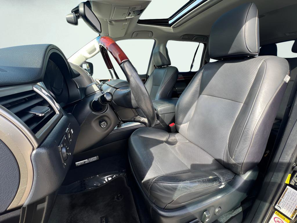 Used 2017 Lexus GX 460 Luxury image 16