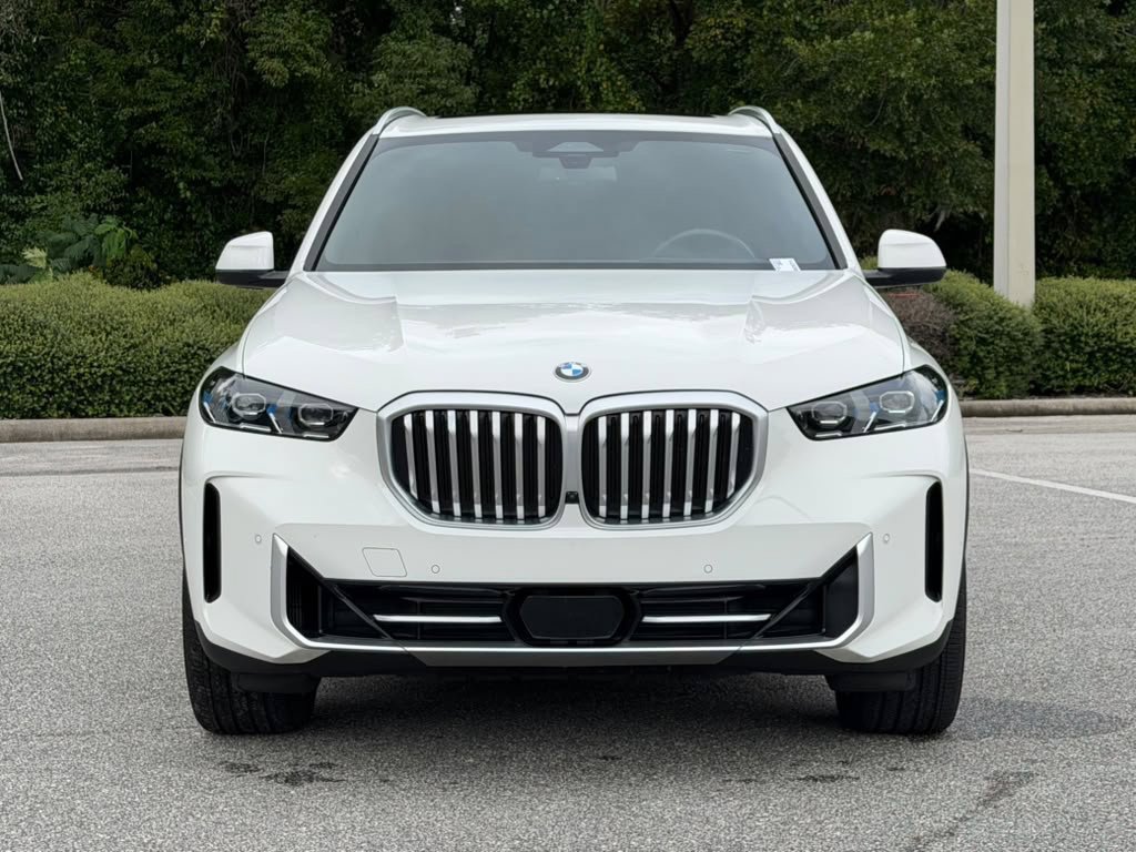 Certified 2024 BMW X5 xDrive40i w/ Premium Package AWD/4WD image 8