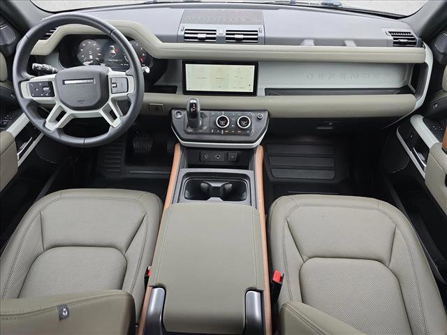 Used 2023 Land Rover Defender 110 S AWD/4WD image 9