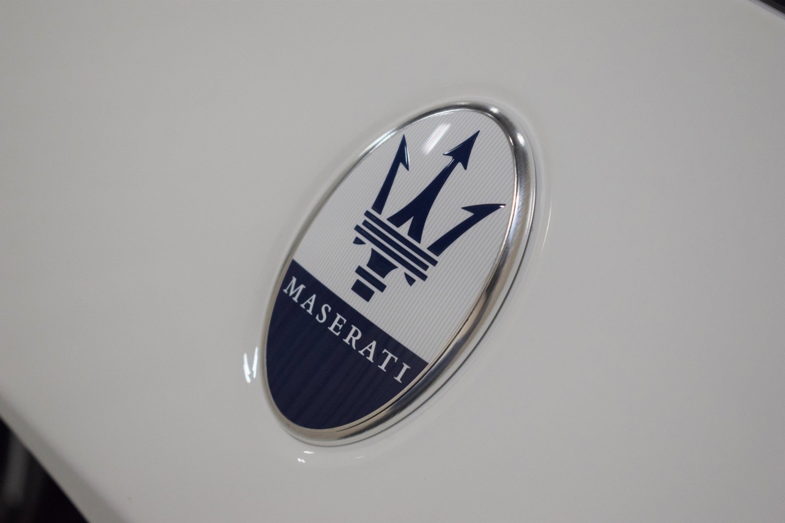 New 2024 Maserati Grecale GT image 3