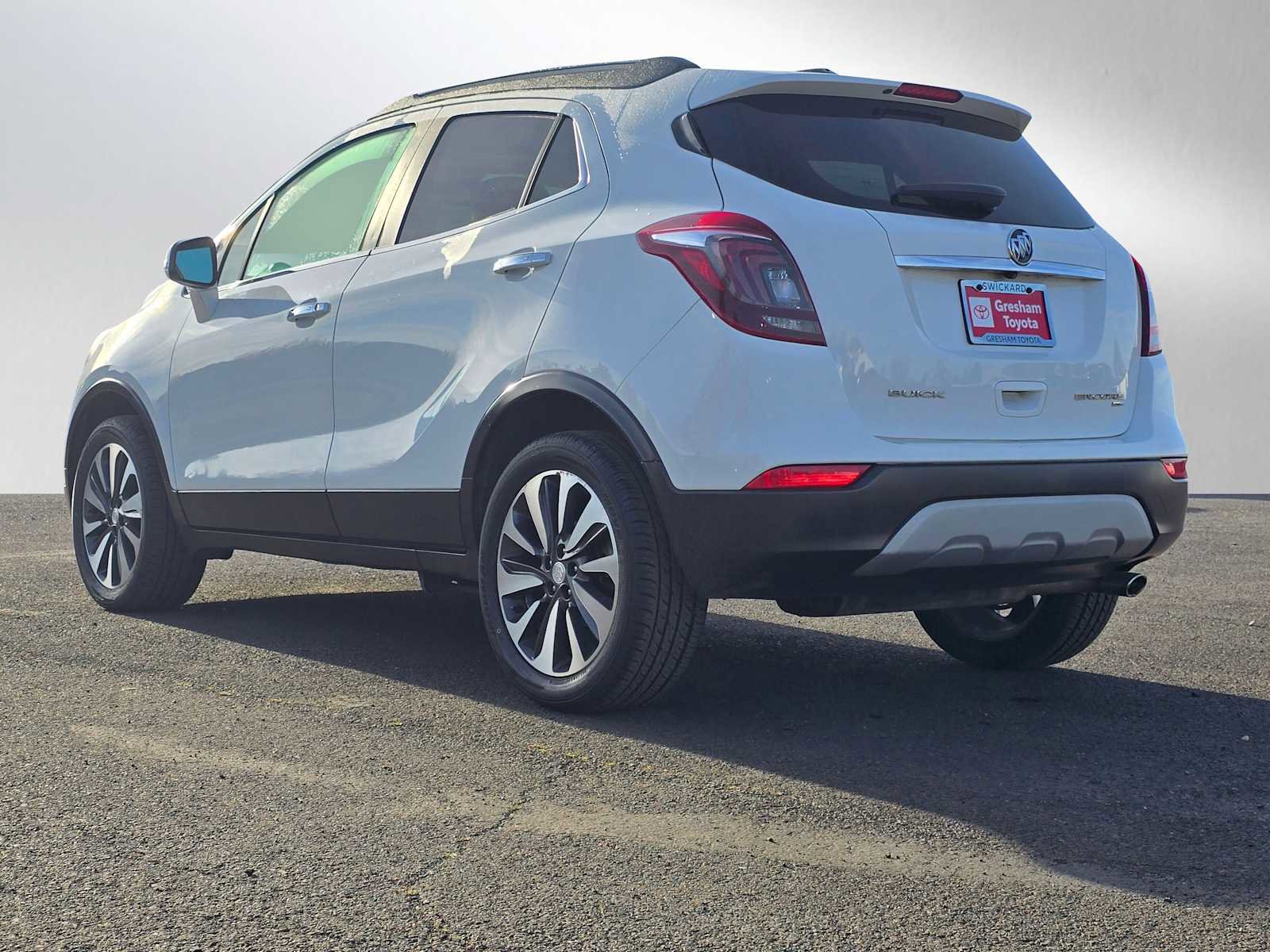 Used 2018 Buick Encore Essence image 6