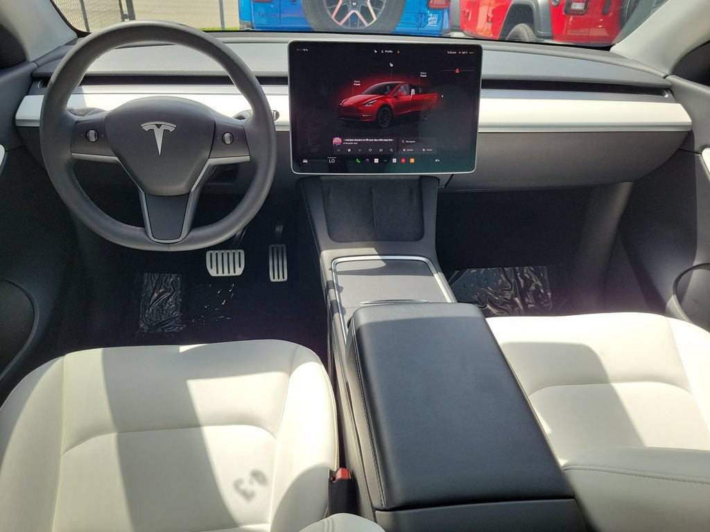 Used 2022 Tesla Model Y Performance AWD/4WD image 11