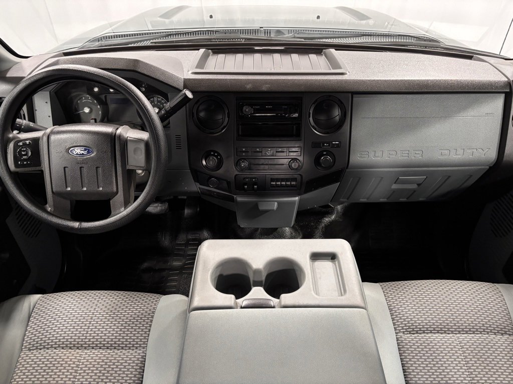 Used 2011 Ford F250 XL image 2