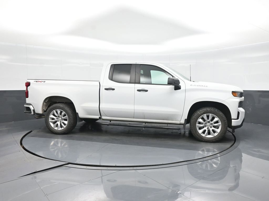 Used 2021 Chevrolet Silverado 1500 Custom image 4