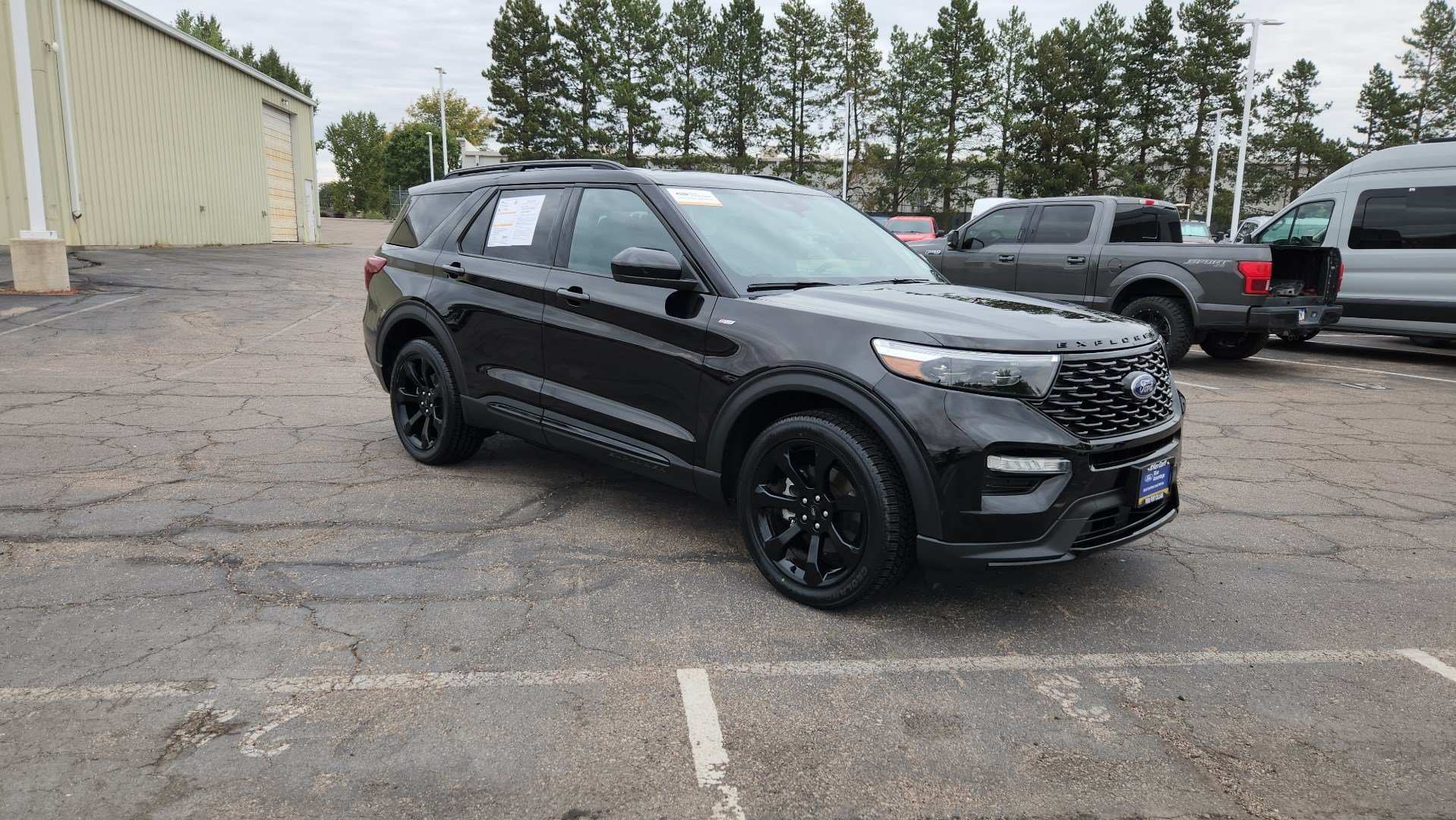 Certified 2023 Ford Explorer ST-Line w/ Class IV Trailer Tow Package AWD/4WD image 14