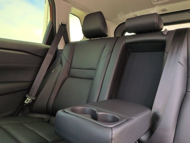 Used 2025 Nissan Rogue SL AWD/4WD image 27