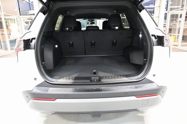 New 2026 Chevrolet Equinox LT w/ Convenience Package II image 27