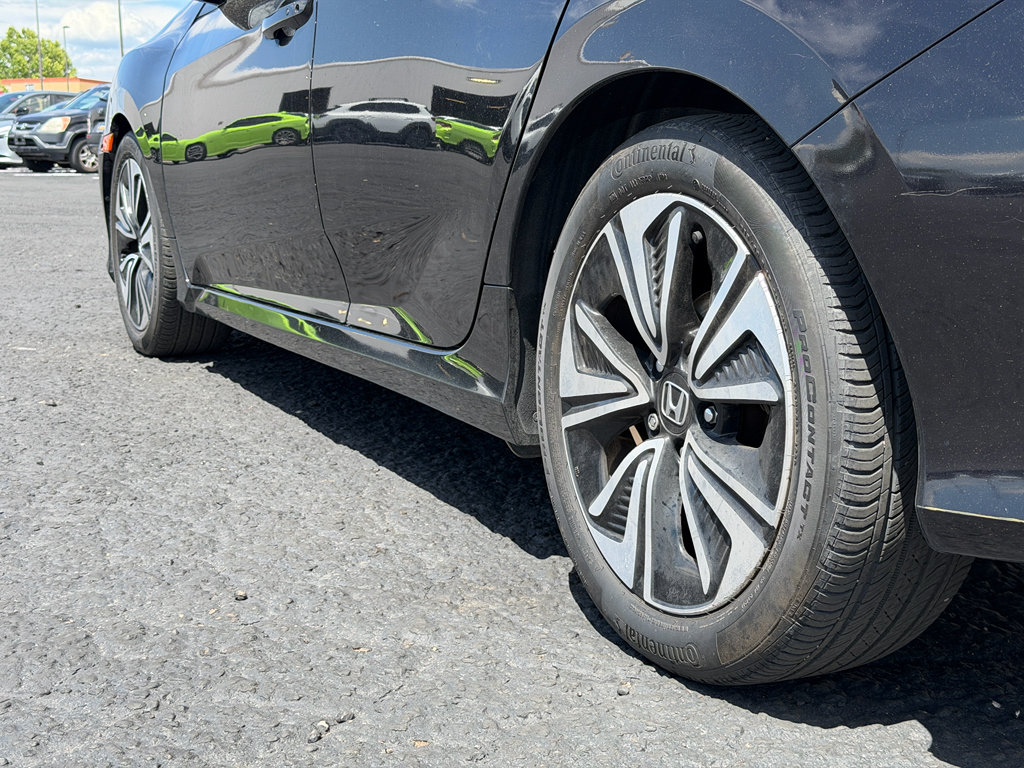 Used 2018 Honda Civic EX-T image 9
