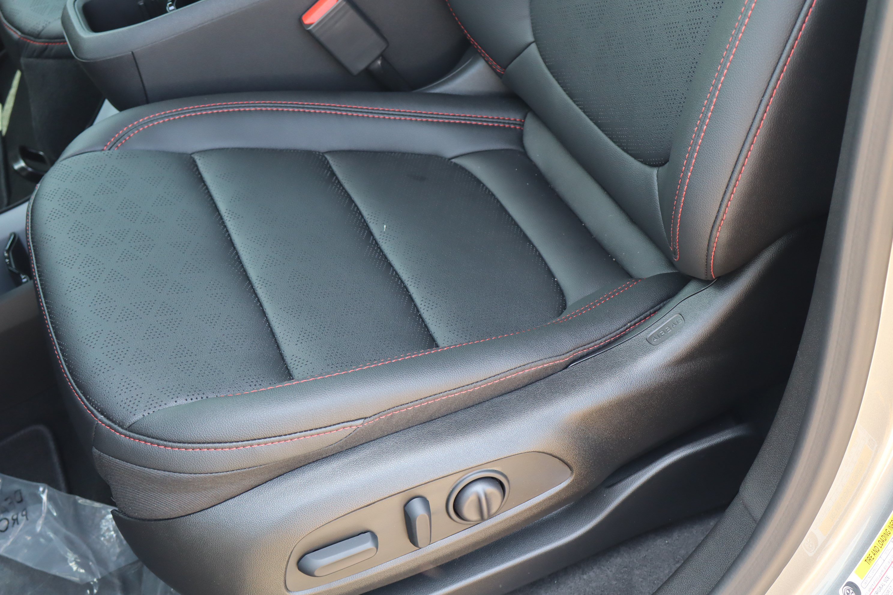 New 2027 Chevrolet Bolt RS w/ Technology Package FWD image 12