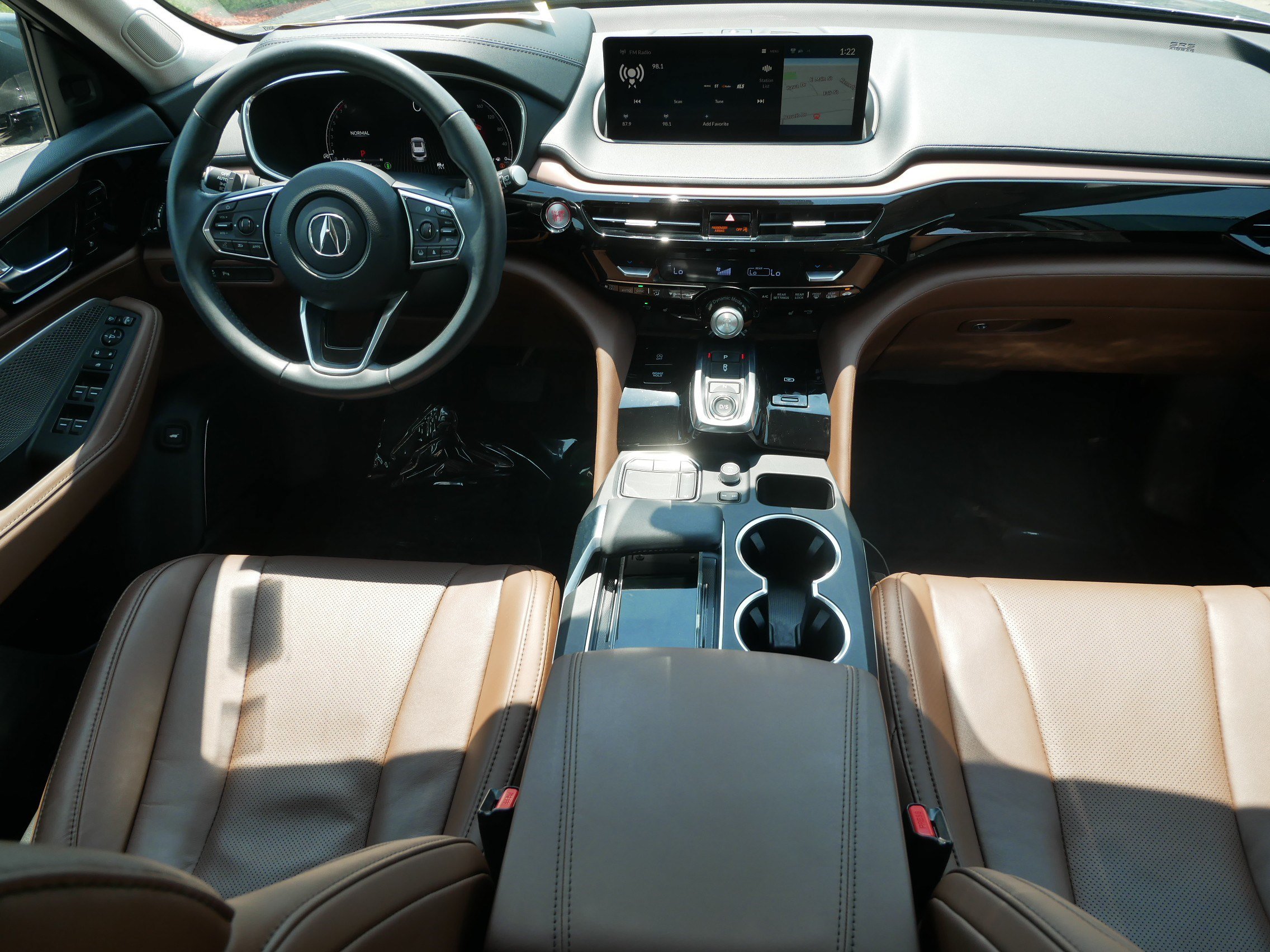 Used 2024 Acura MDX SH-AWD w/ Technology Package image 10