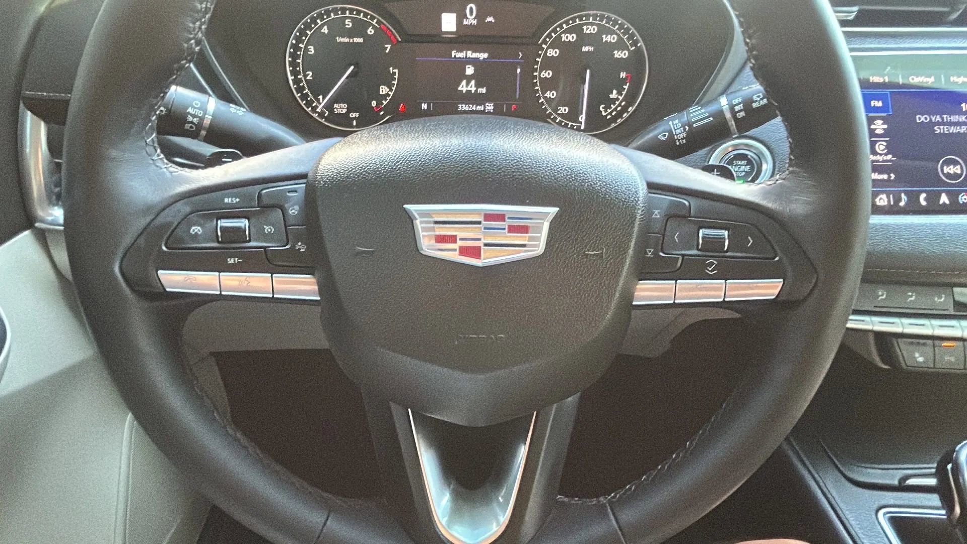 Used 2022 Cadillac XT4 Luxury w/ Cold Weather Package image 20