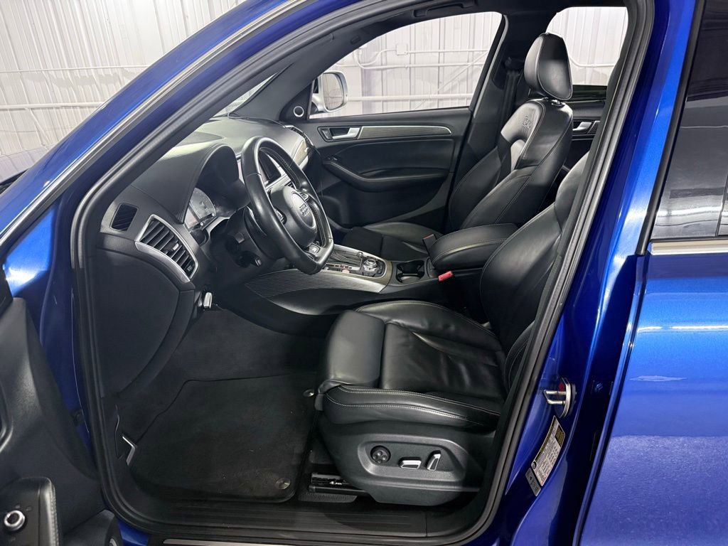Used 2015 Audi SQ5 Prestige w/ Prestige Package image 28