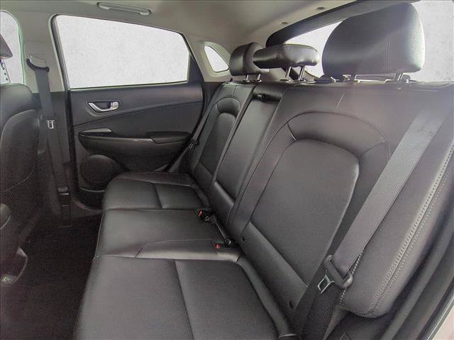Certified 2022 Hyundai Kona Limited FWD image 22