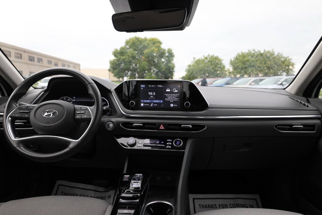 Used 2020 Hyundai Sonata SEL w/ Convenience Package FWD image 14