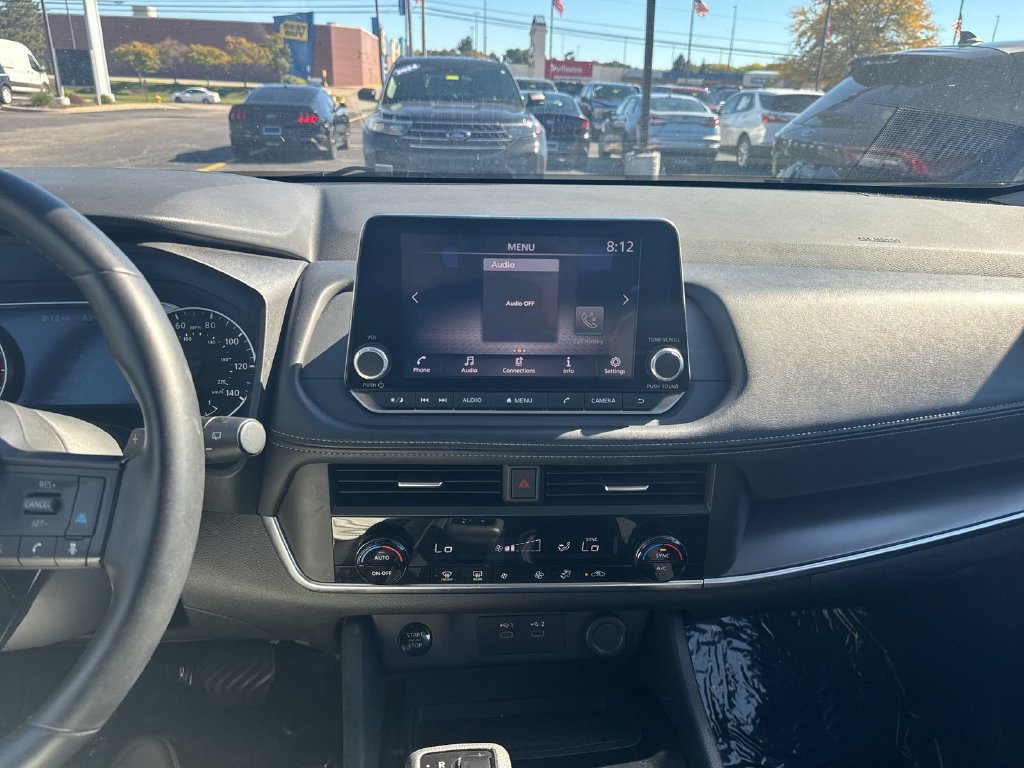 Used 2025 Nissan Rogue SV FWD image 20