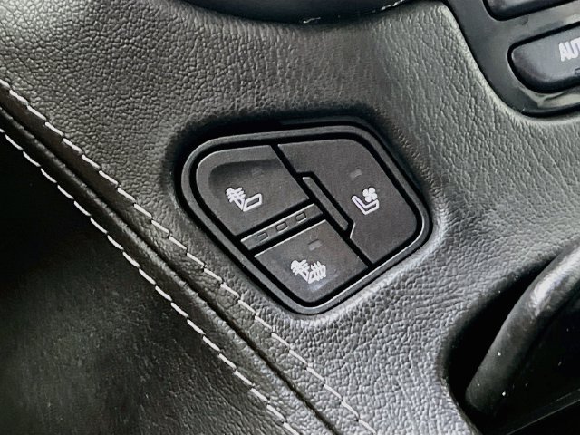Used 2019 Chevrolet Tahoe Premier AWD/4WD image 22