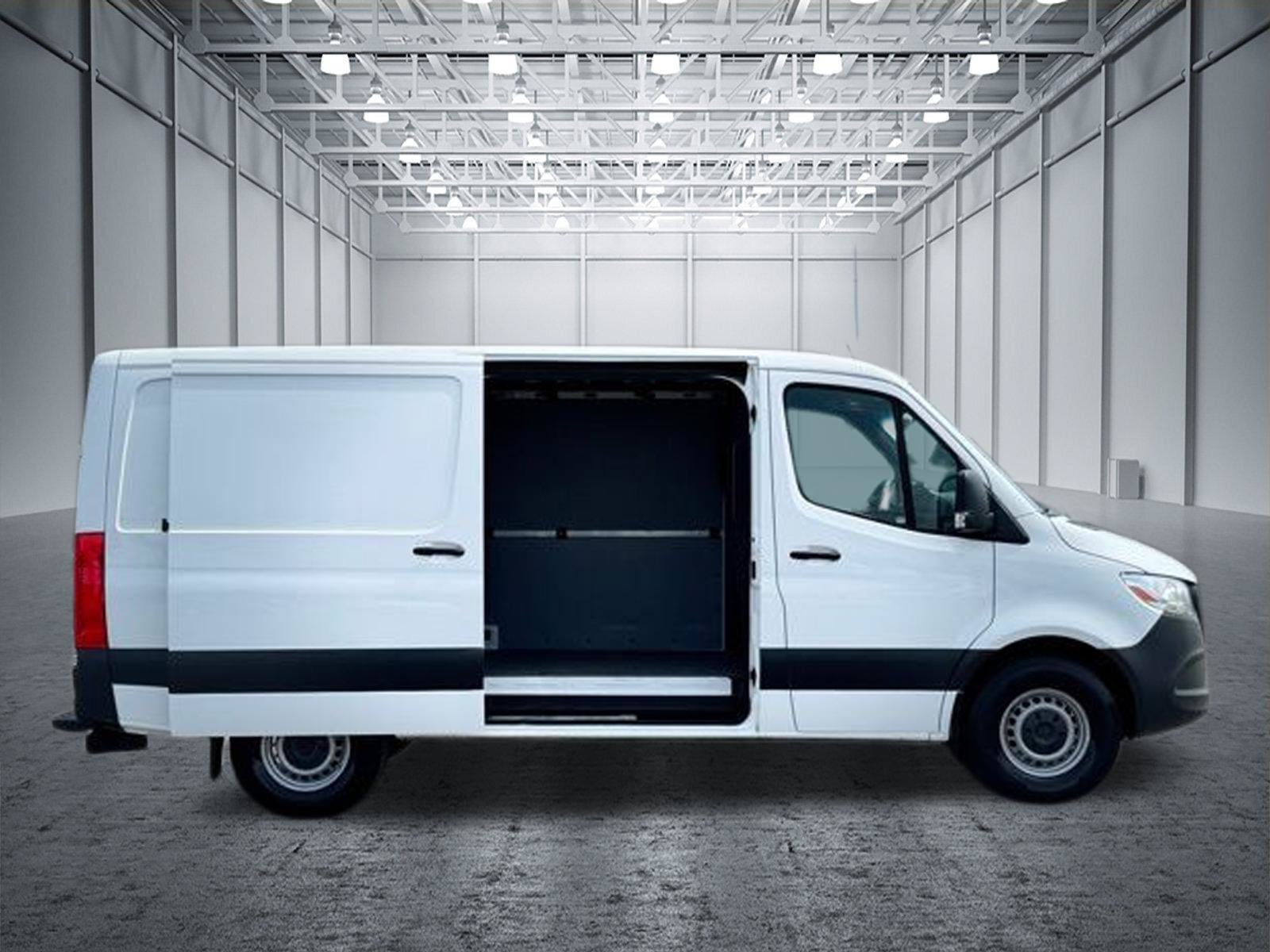Used 2021 Mercedes-Benz Sprinter 2500 image 6