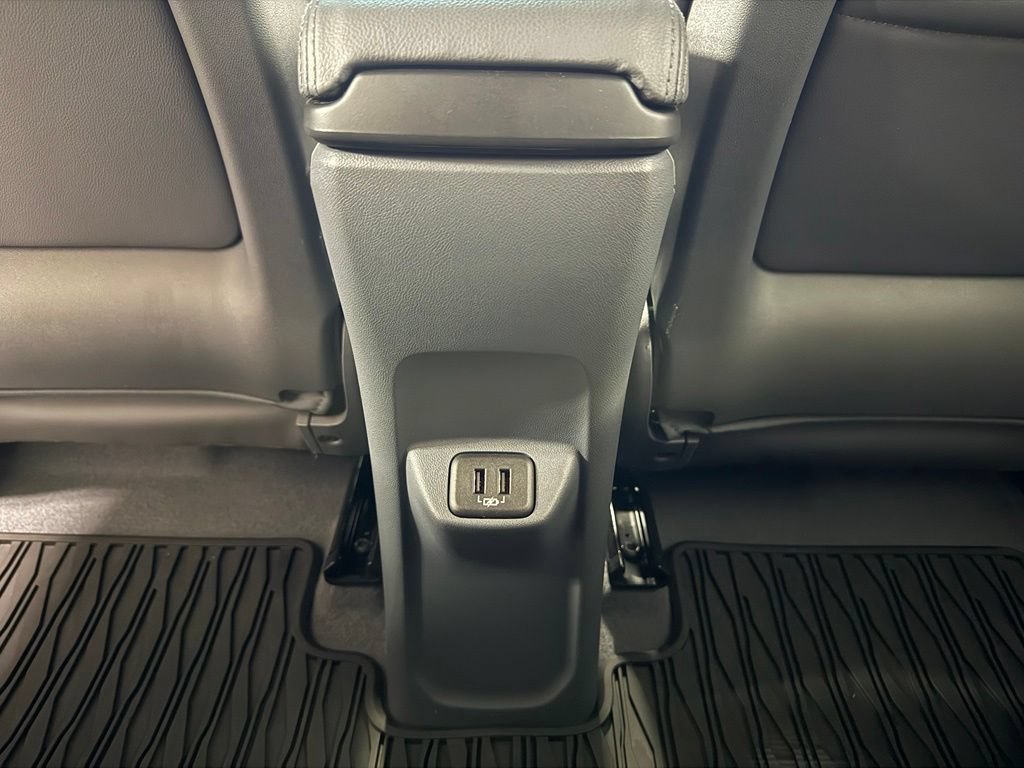Used 2020 Chevrolet Bolt Premier w/ Infotainment Package FWD image 15