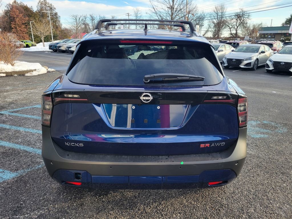 New 2026 Nissan Kicks SR w/ Cold Weather Package AWD/4WD image 5