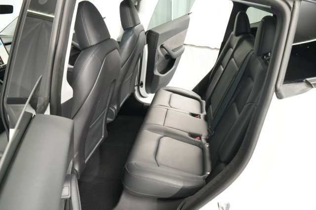 Used 2023 Tesla Model Y AWD image 38