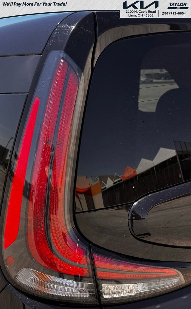 Used 2025 Kia Soul LX w/ LX Technology Package FWD image 21