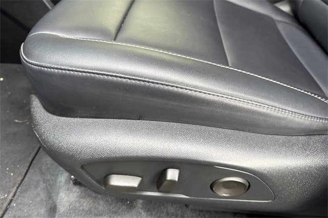Used 2024 GMC Acadia Elevation image 13