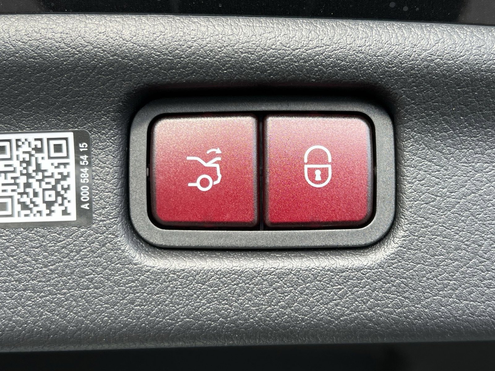 Certified 2026 Mercedes-Benz C 300 4MATIC Sedan image 25