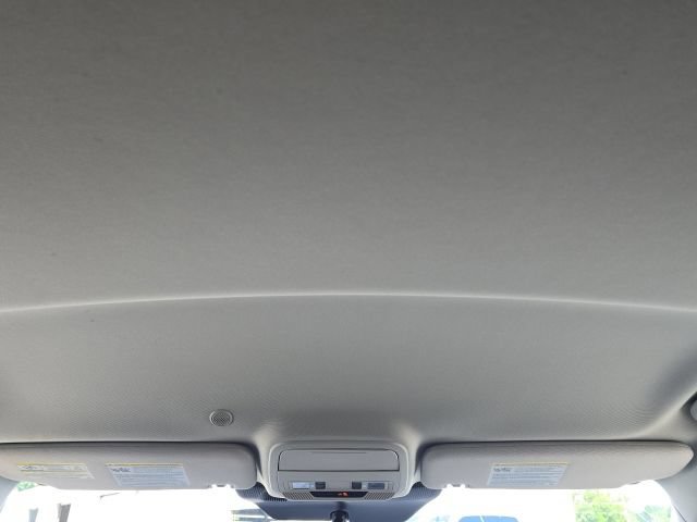 Used 2025 Ford Explorer Active RWD image 40