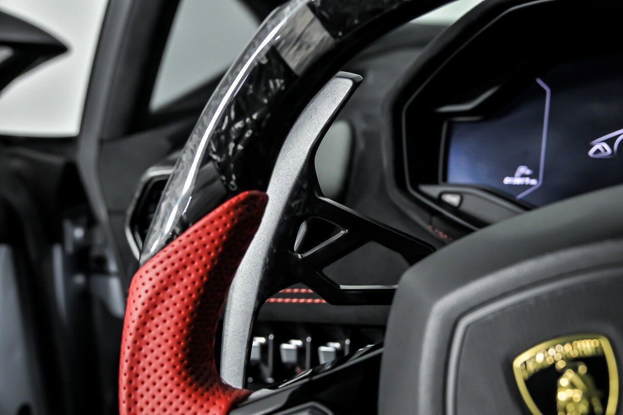 Used 2018 Lamborghini Huracan Performante AWD/4WD image 36