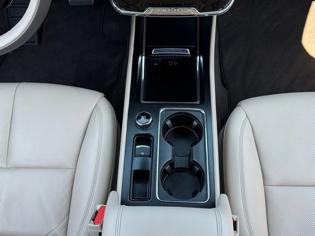Used 2024 Lincoln Corsair Grand Touring image 28