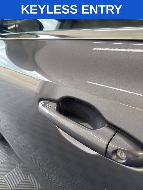 Used 2017 Toyota Highlander XLE FWD image 15