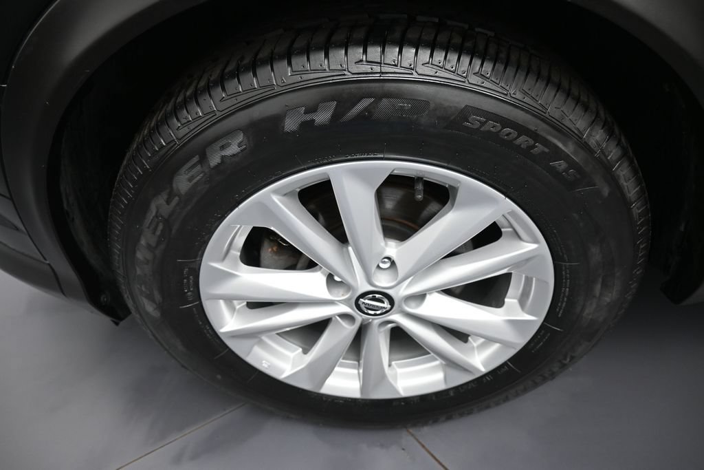 Used 2019 Nissan Rogue Sport SV w/ All-Weather Package AWD/4WD image 14