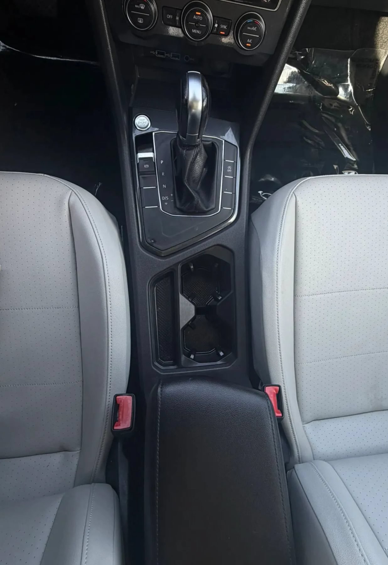 Used 2019 Volkswagen Tiguan SE FWD image 28