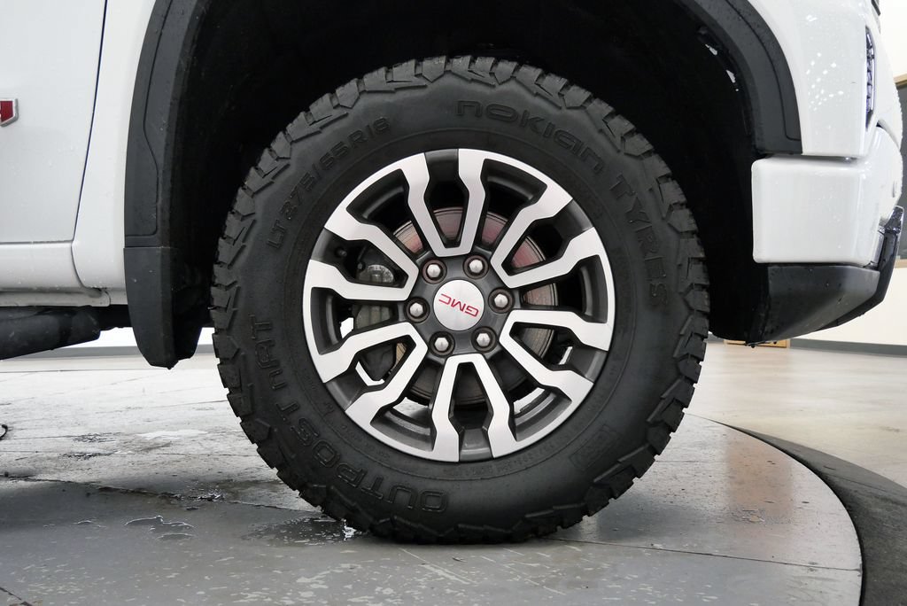 Used 2023 GMC Sierra 1500 AT4 w/ AT4 Premium Package AWD/4WD image 32