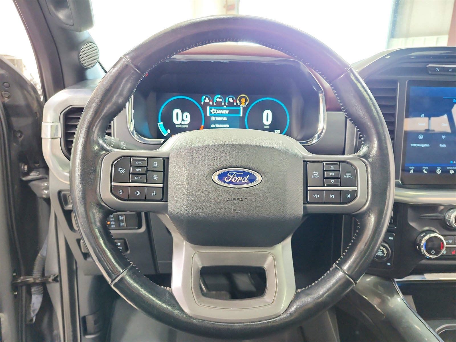 Used 2021 Ford F150 Lariat w/ Equipment Group 502A High image 24