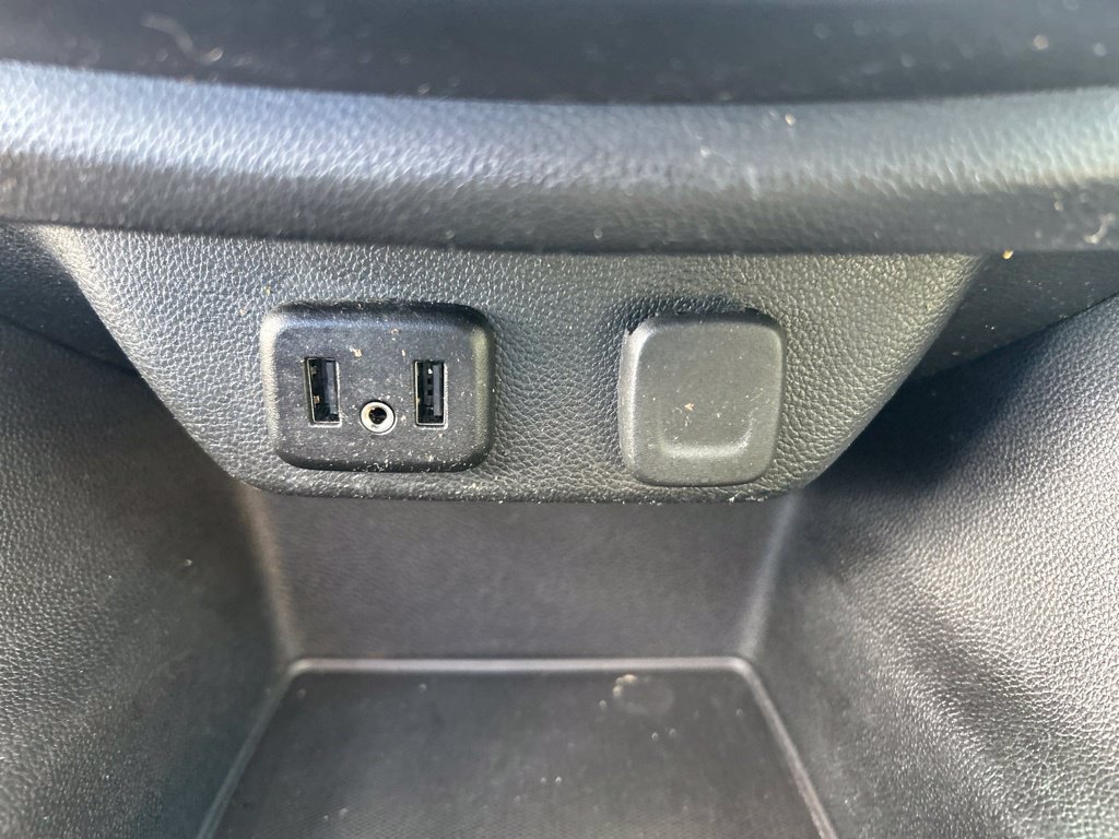 Used 2019 Chevrolet Traverse LT FWD image 41